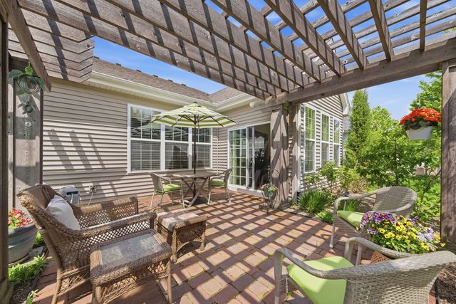 1242 Barkston Lane, Aurora, IL 60502
