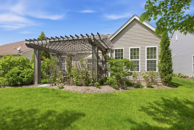 1242 Barkston Lane, Aurora, IL 60502