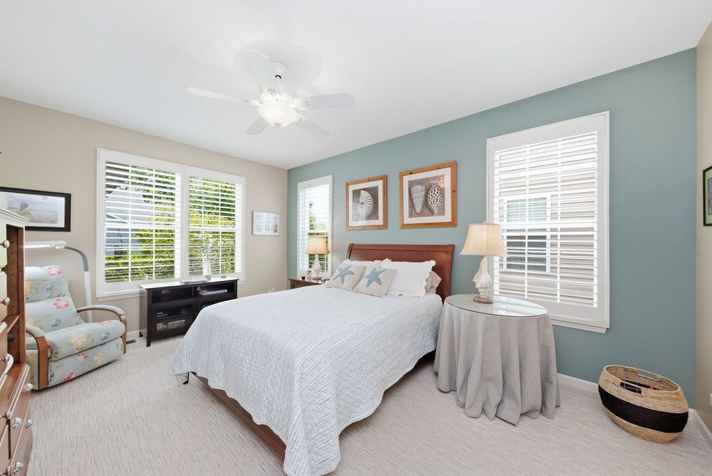 Image 16 of property listing at 1242 Barkston Lane, Aurora, IL 60502