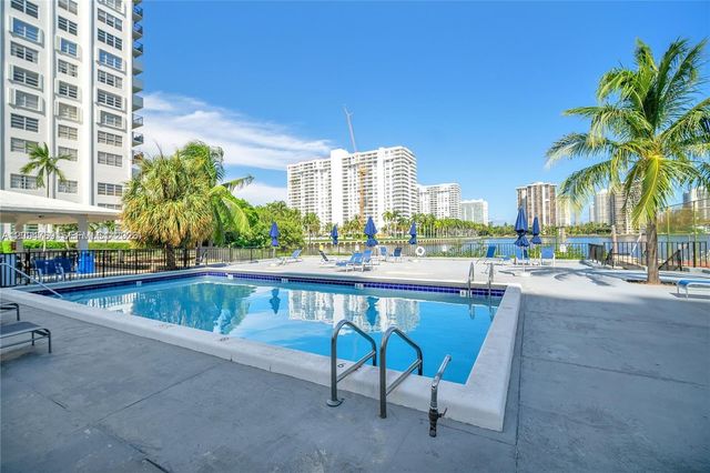 2780 NE 183rd Street 1601, Aventura, FL 33160