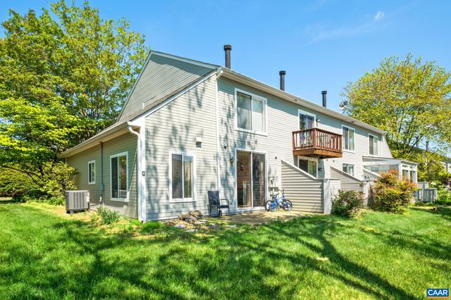 1256 MAPLE VIEW DR, Charlottesville, VA 22902