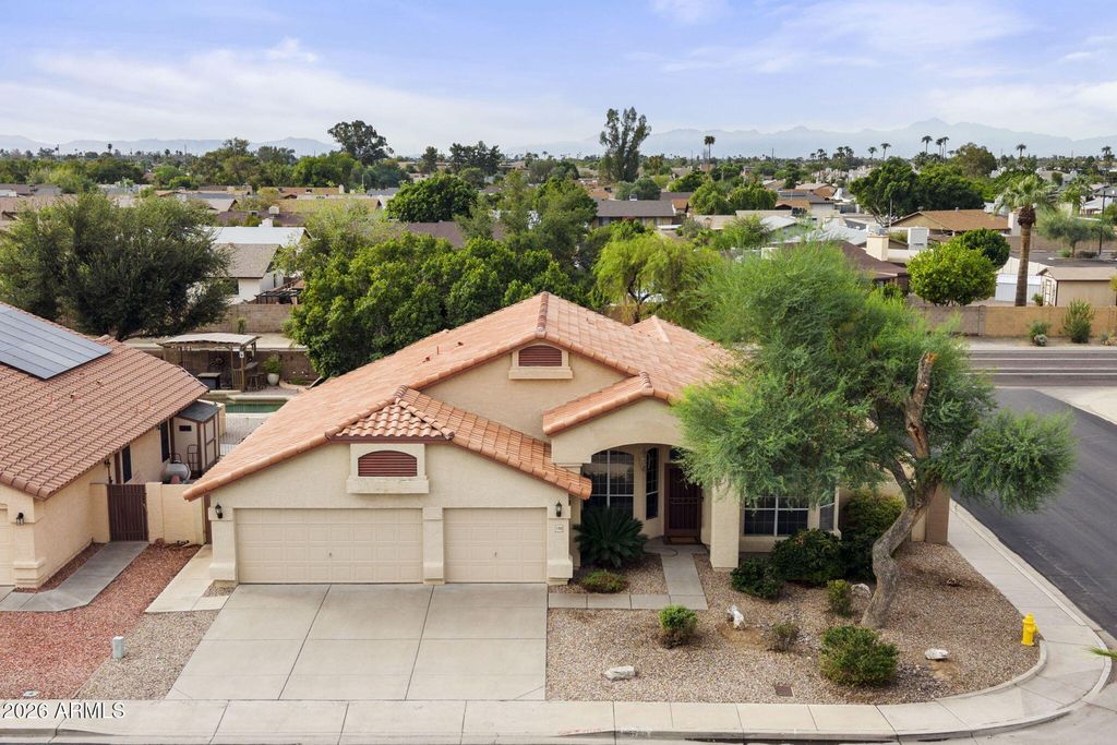 5769 W IRONWOOD Drive, Glendale, AZ 85302 — exterior