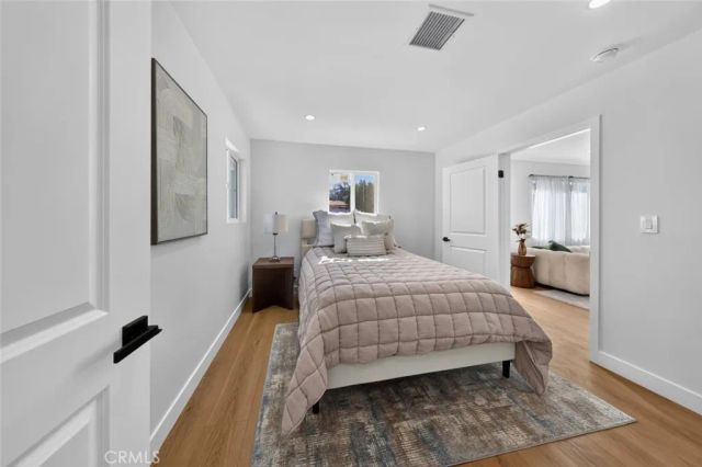 10335 Scoville Avenue, Sunland, CA 91040