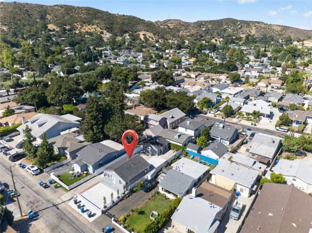 10335 Scoville Avenue, Sunland, CA 91040