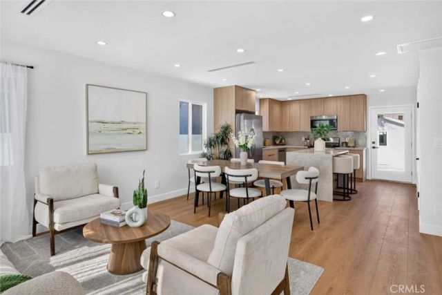 10335 Scoville Avenue, Sunland, CA 91040