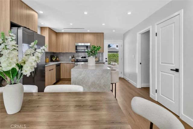 10335 Scoville Avenue, Sunland, CA 91040
