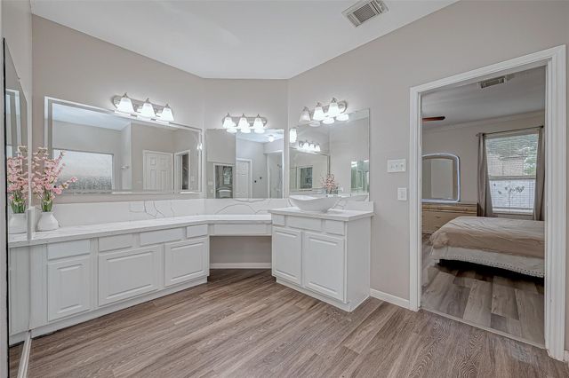 22922 Montclair Park Lane, Spring, TX 77373