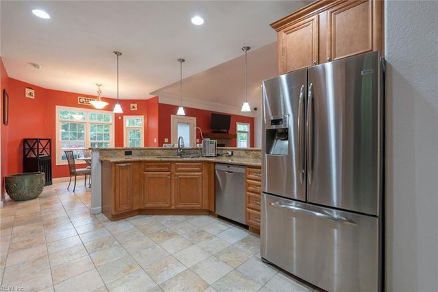 732 Washington DR, Chesapeake, VA 23322