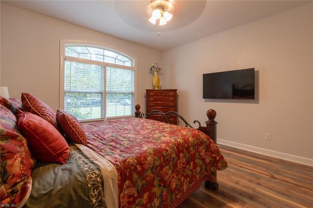 732 Washington DR, Chesapeake, VA 23322