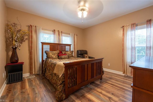 732 Washington DR, Chesapeake, VA 23322