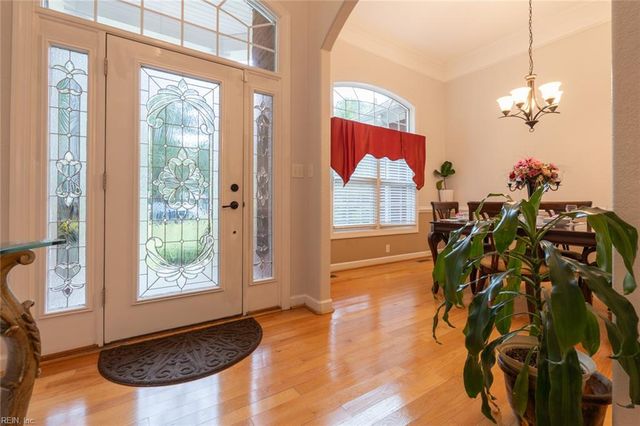 732 Washington DR, Chesapeake, VA 23322