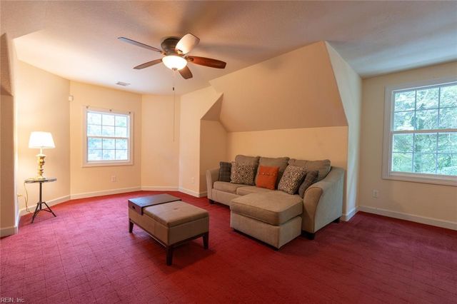 732 Washington DR, Chesapeake, VA 23322