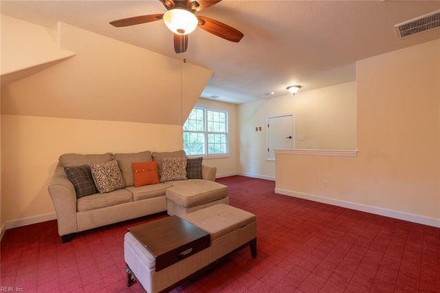 732 Washington DR, Chesapeake, VA 23322