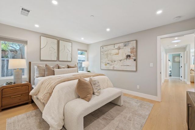 1950 Hackett Avenue, Mountain View, CA 94043