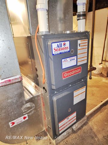 306 E Webster Street, Coleman, MI 48618