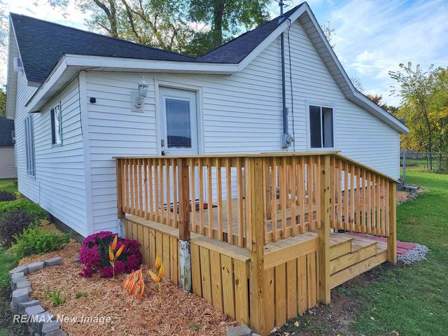 306 E Webster Street, Coleman, MI 48618