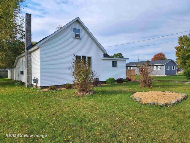 306 E Webster Street, Coleman, MI 48618