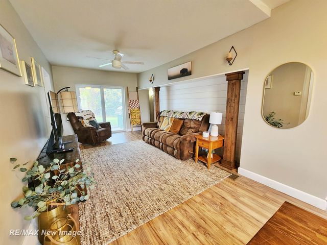 306 E Webster Street, Coleman, MI 48618