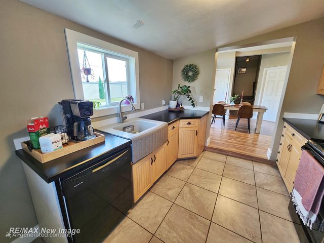 306 E Webster Street, Coleman, MI 48618