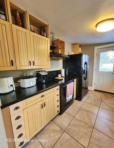 306 E Webster Street, Coleman, MI 48618