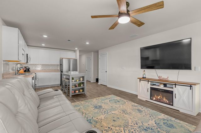 127 Brittmore Park Pl., Myrtle Beach, SC 29588