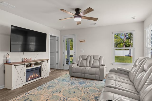 127 Brittmore Park Pl., Myrtle Beach, SC 29588