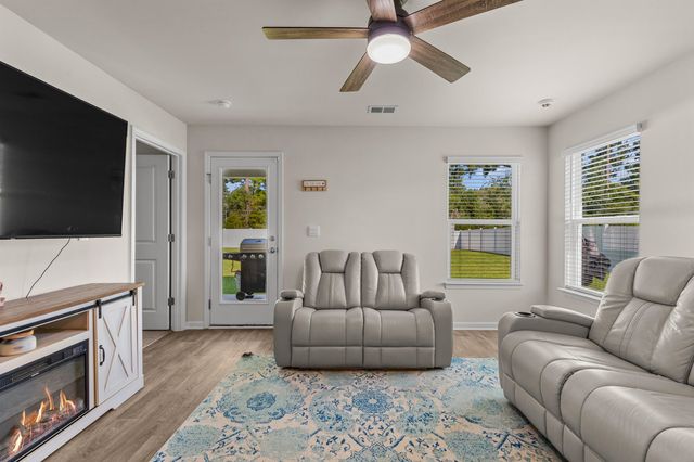 127 Brittmore Park Pl., Myrtle Beach, SC 29588