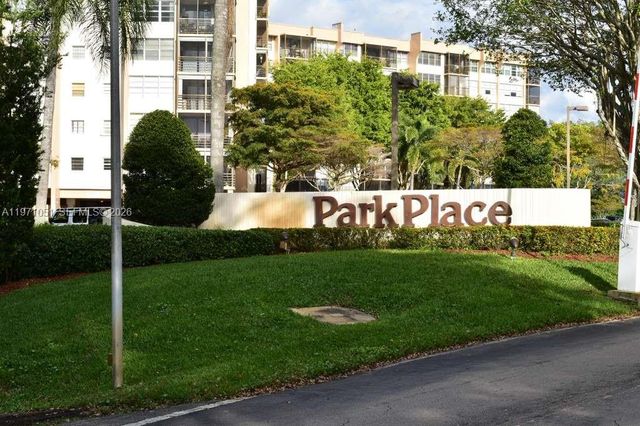1300 Saint Charles Place 617, Pembroke Pines, FL 33026