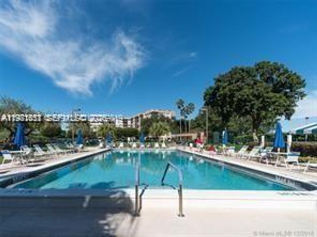 1300 Saint Charles Place 617, Pembroke Pines, FL 33026