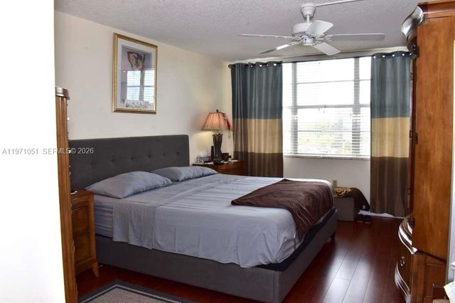 1300 Saint Charles Place 617, Pembroke Pines, FL 33026