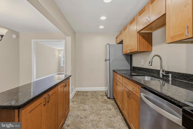 586 LUCIA AVE, Baltimore, MD 21229