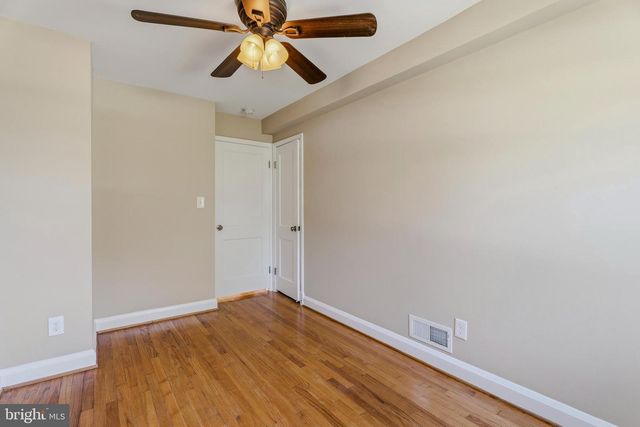 586 LUCIA AVE, Baltimore, MD 21229
