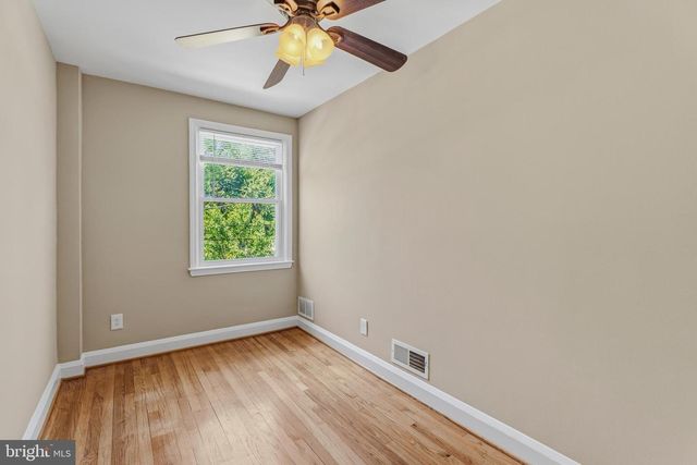 586 LUCIA AVE, Baltimore, MD 21229