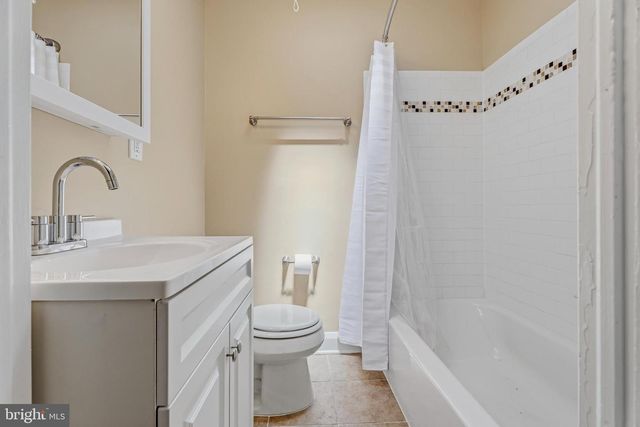 586 LUCIA AVE, Baltimore, MD 21229