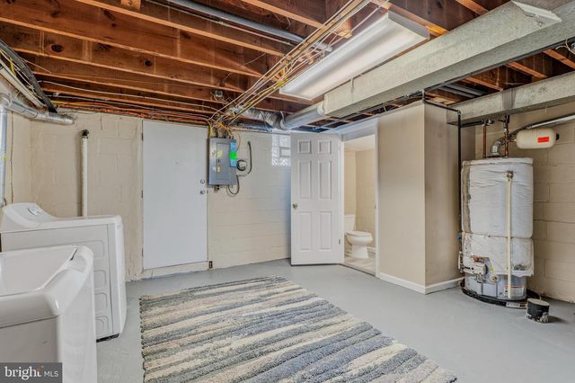 586 LUCIA AVE, Baltimore, MD 21229