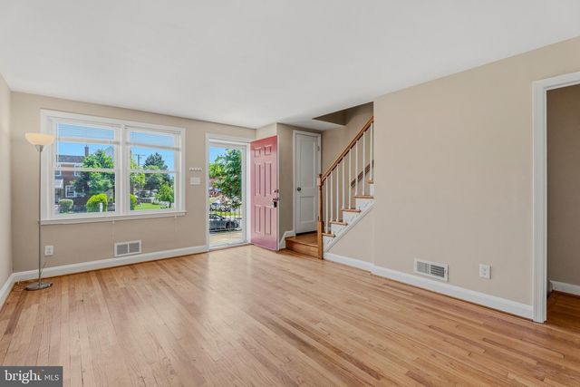 586 LUCIA AVE, Baltimore, MD 21229