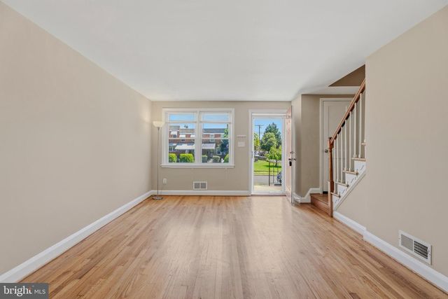 586 LUCIA AVE, Baltimore, MD 21229