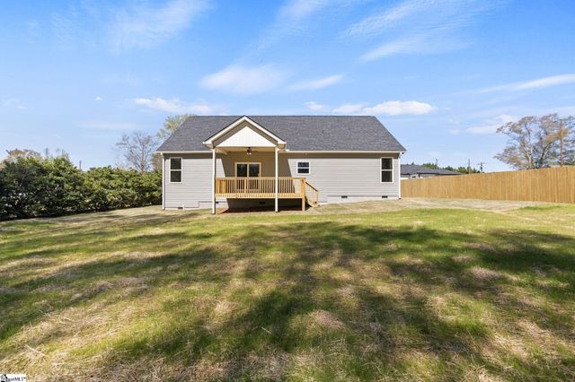 195 Pine Drive, Greer, SC 29651