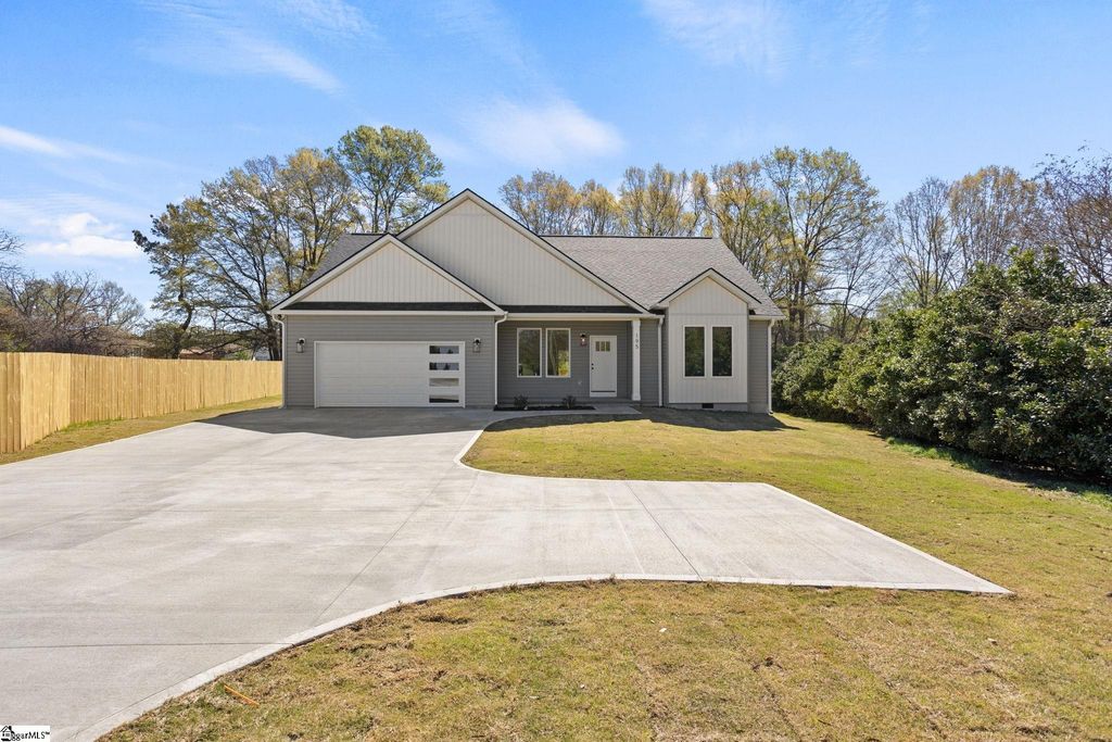 195 Pine Drive, Greer, SC 29651