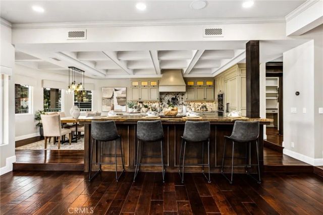 30266 Skippers Way, Canyon Lake, CA 92587