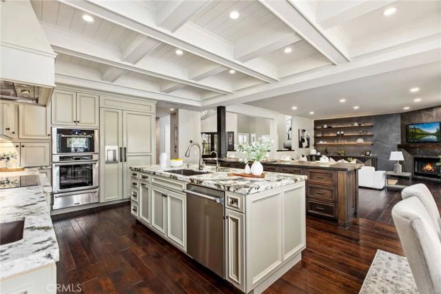 30266 Skippers Way, Canyon Lake, CA 92587