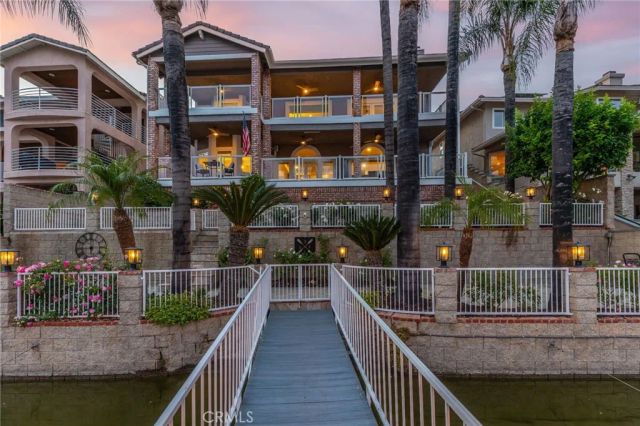 30266 Skippers Way, Canyon Lake, CA 92587