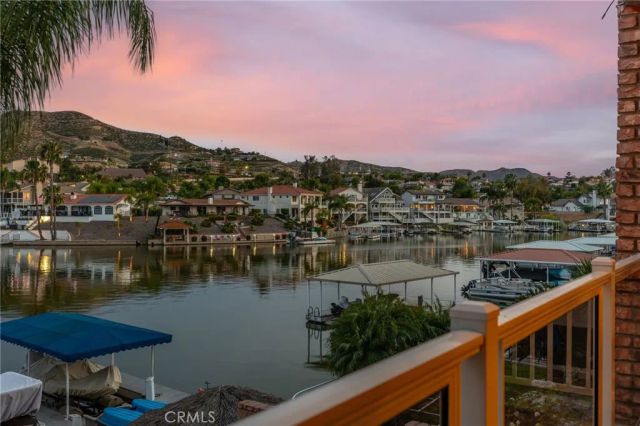 30266 Skippers Way, Canyon Lake, CA 92587