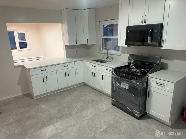 448 Baker Place, Middlesex, NJ 08861