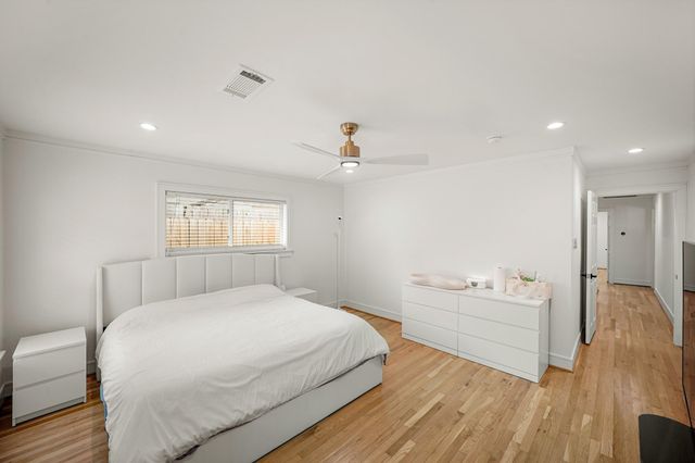 5630 Lymbar Drive, Houston, TX 77096