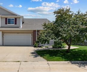 1167 74th Street NE, Cedar Rapids, IA 52402