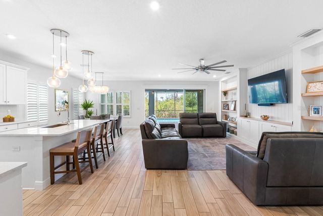 5557 SILVER SUN DRIVE, Apollo Beach, FL 33572