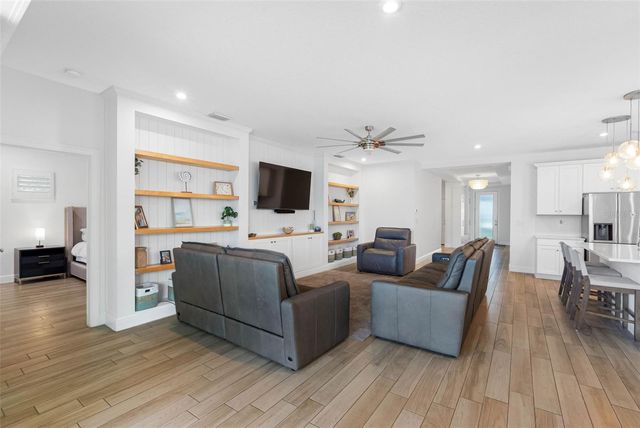 5557 SILVER SUN DRIVE, Apollo Beach, FL 33572