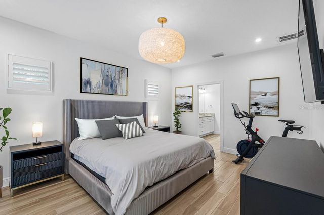 5557 SILVER SUN DRIVE, Apollo Beach, FL 33572