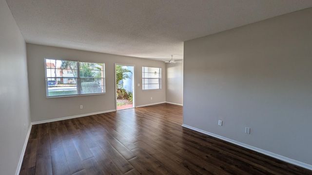 2600 SE Ocean Boulevard Ee3, Stuart, FL 34996